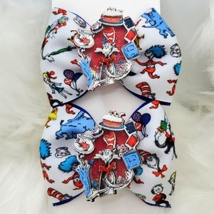 Hairbows cute set of 2 bows with shaker .. Cat in the Hat
